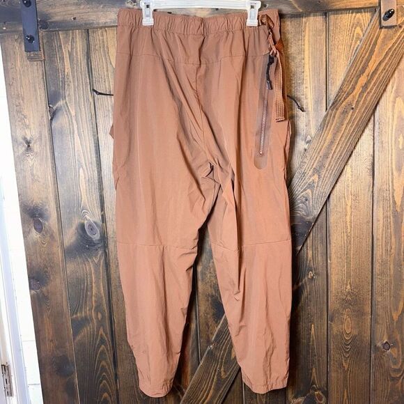 Nike Sportswear Tech Pack Woven Sneaker Pants - Picture 3 of 5